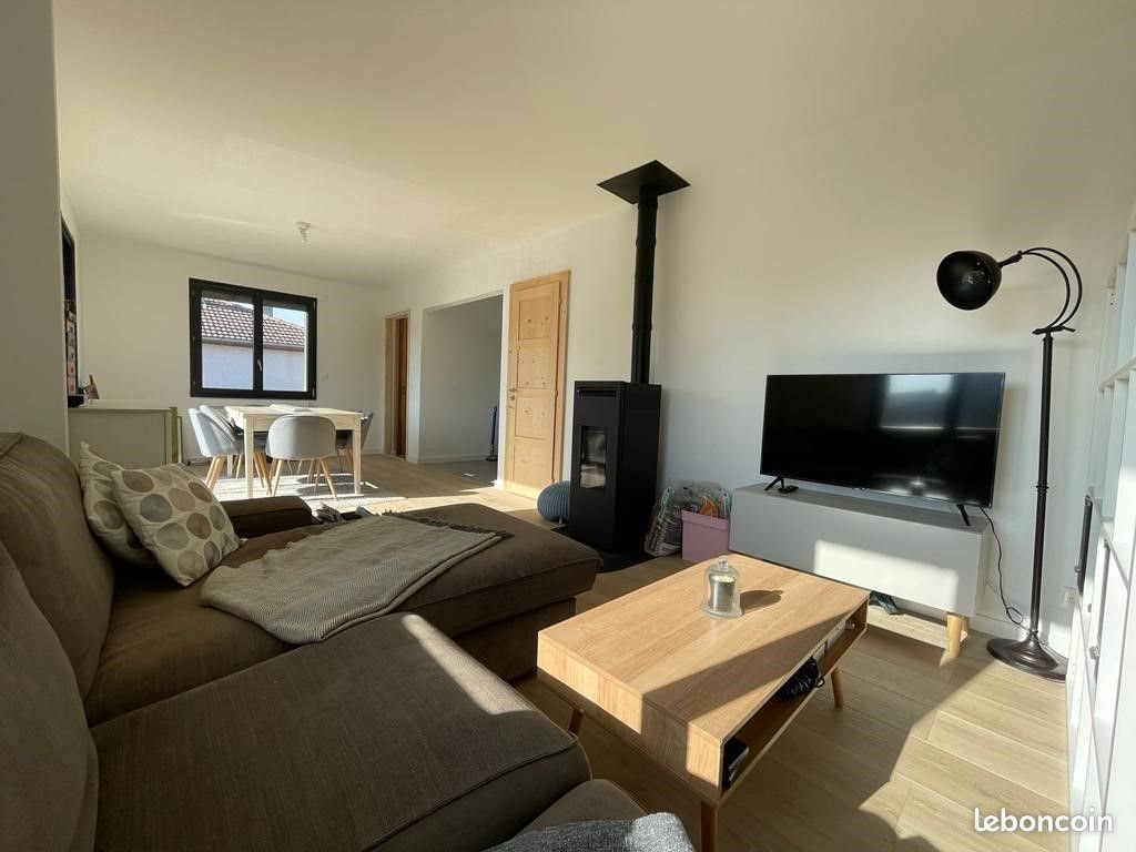 Appartement à louer, 76m², Ségny