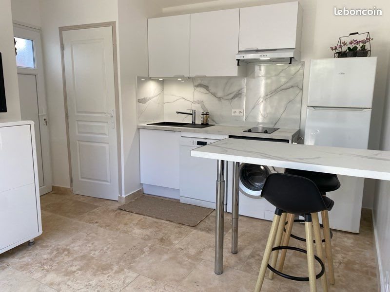 Appartement à louer, 25m², Lamanon