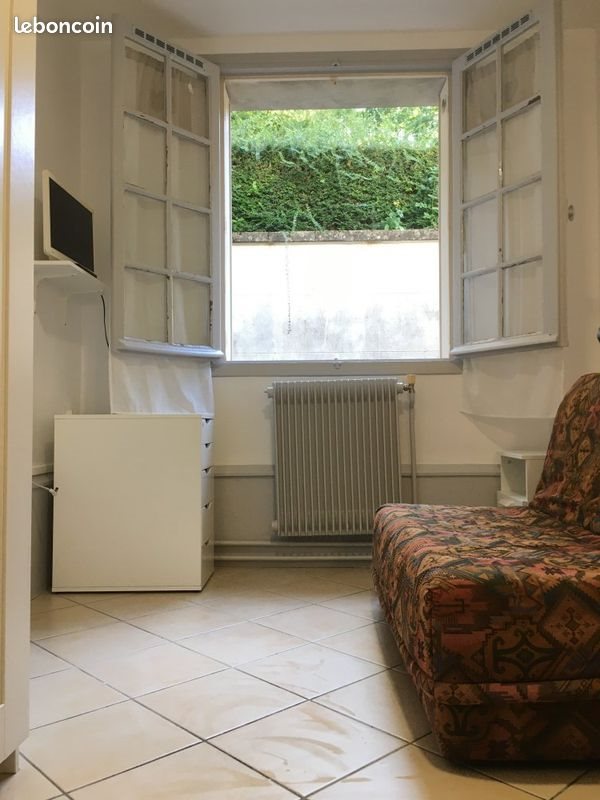 Appartement à louer, 18m², Versailles