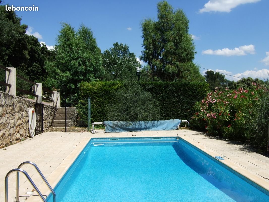 Maison à vendre, 94m², Sainte-Anastasie-sur-Issole