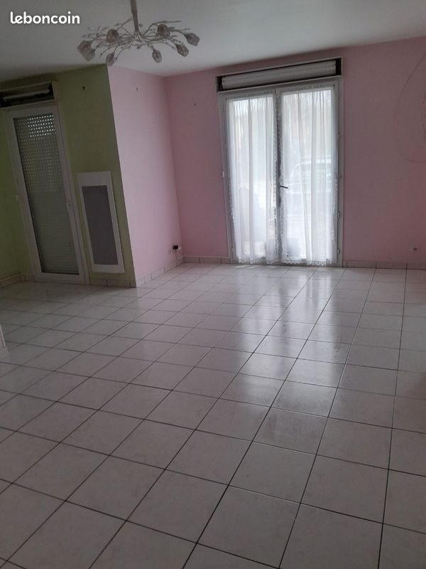 Appartement à louer, 55m², Milly-la-Forêt