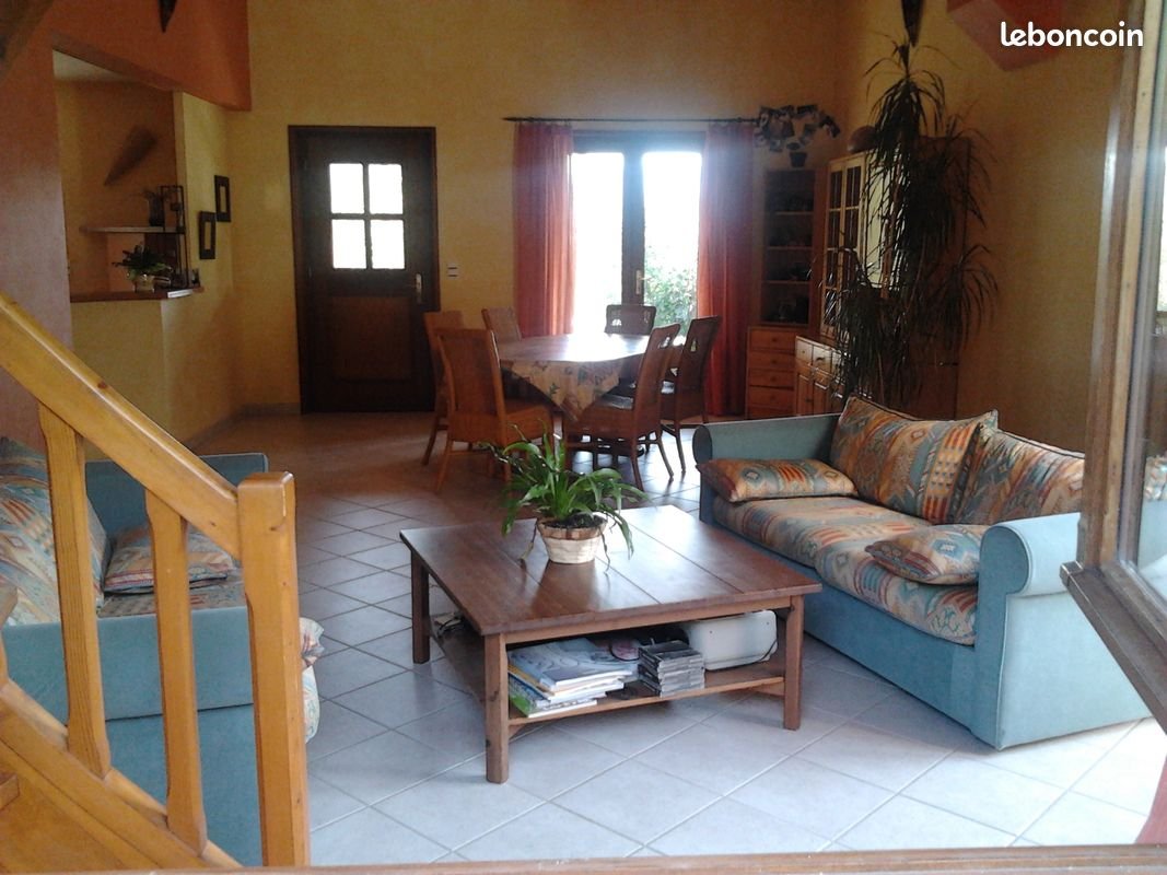Maison à louer, 125m², Bessamorel