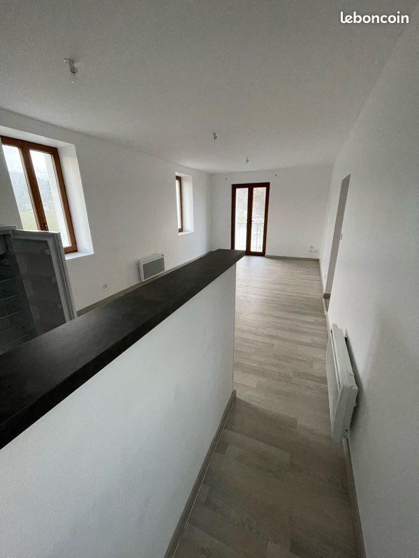 Appartement à louer, 56m², Yenne