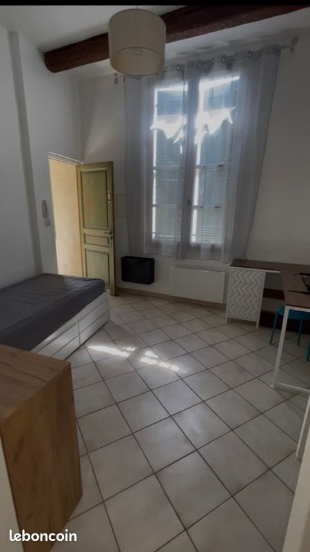 Appartement à louer, 21m², Nîmes