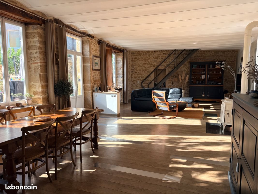 Maison à vendre, 158m², Charolles