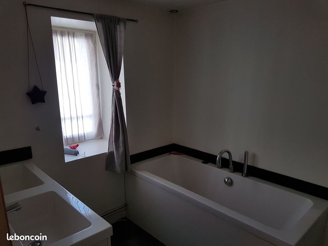 Appartement à louer, 80m², Saint-Fargeau