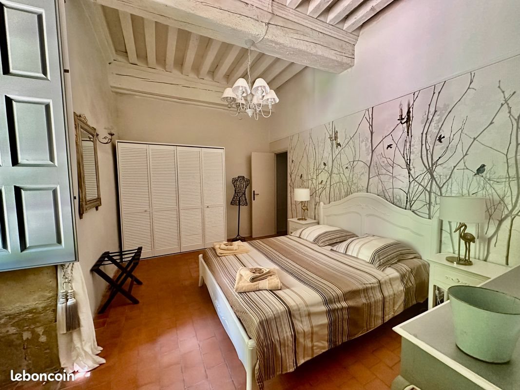 Appartement à louer, 100m², Laudun-l'Ardoise