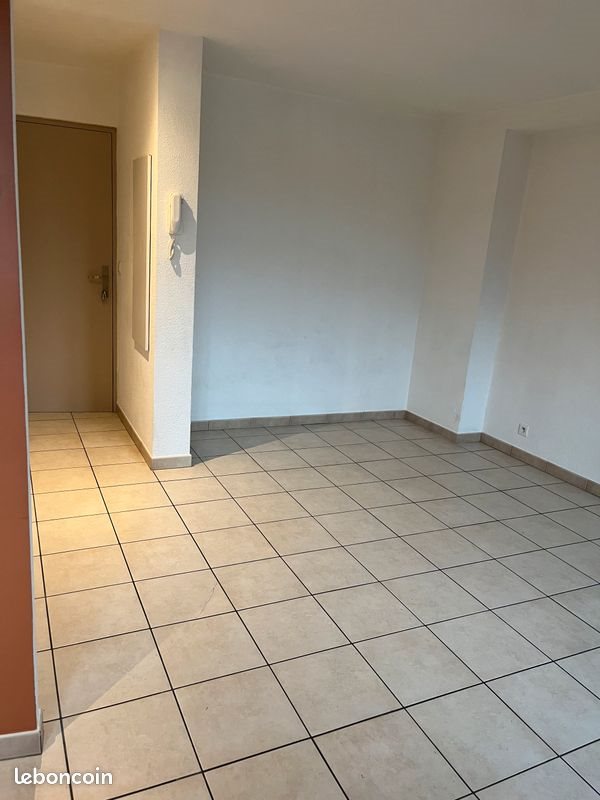 Appartement à louer, 26m², Tain-l'Hermitage