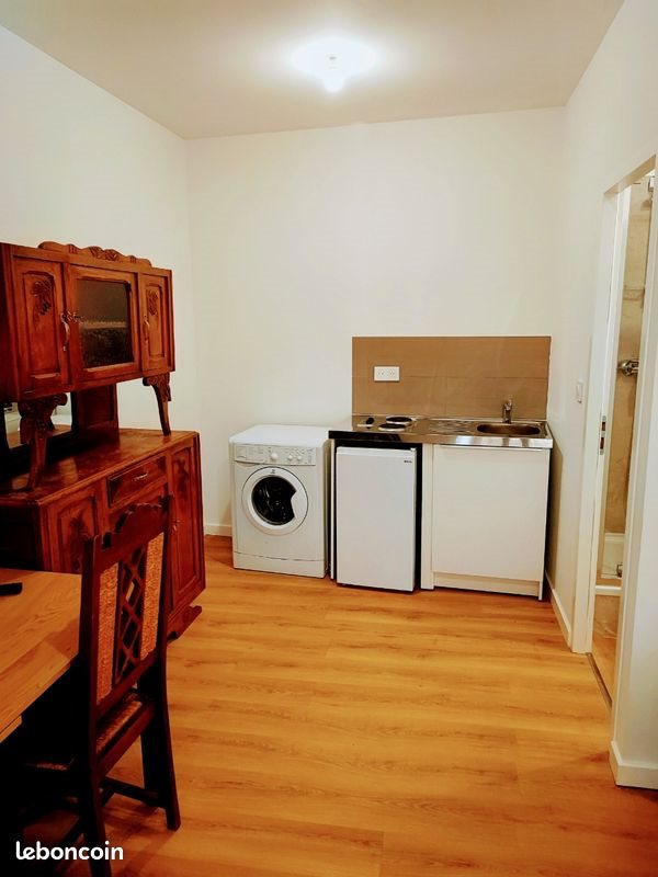 Appartement à louer, 18m², Saint-Christophe-Vallon