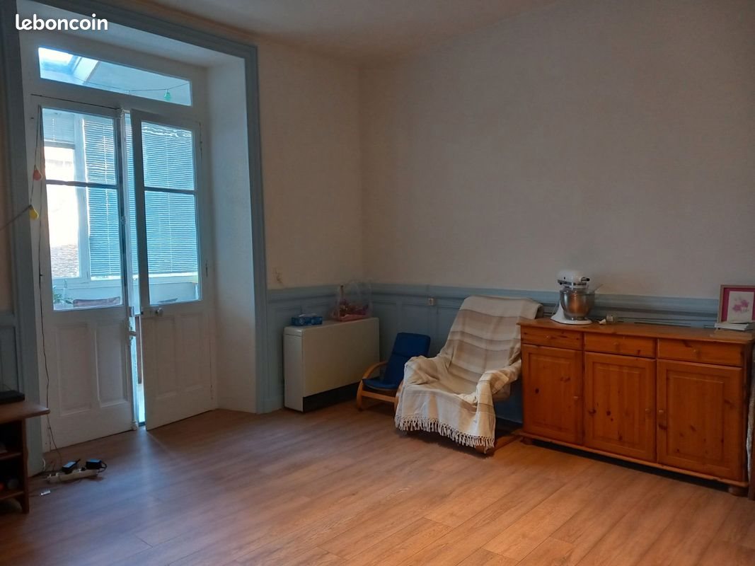 Appartement à louer, 59m², Belley