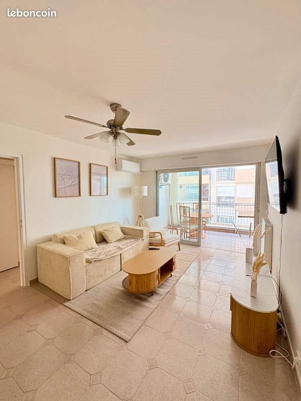 Appartement à louer, 69m², Vallauris