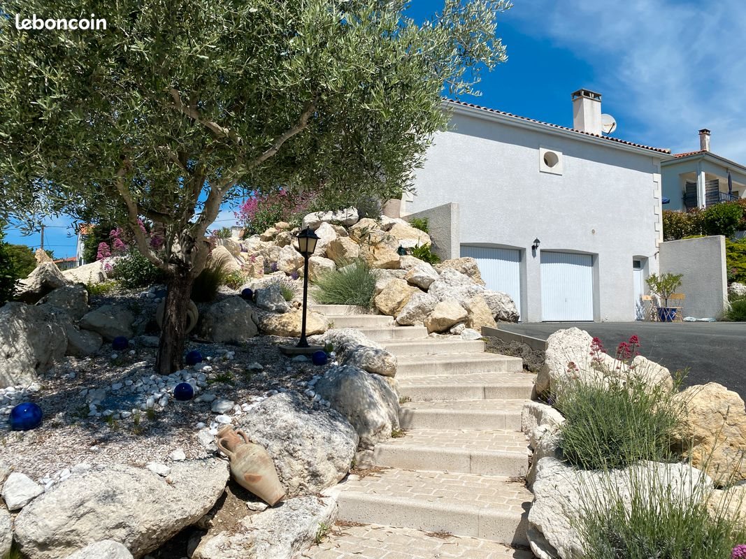 Maison à vendre, 114m², Saintes