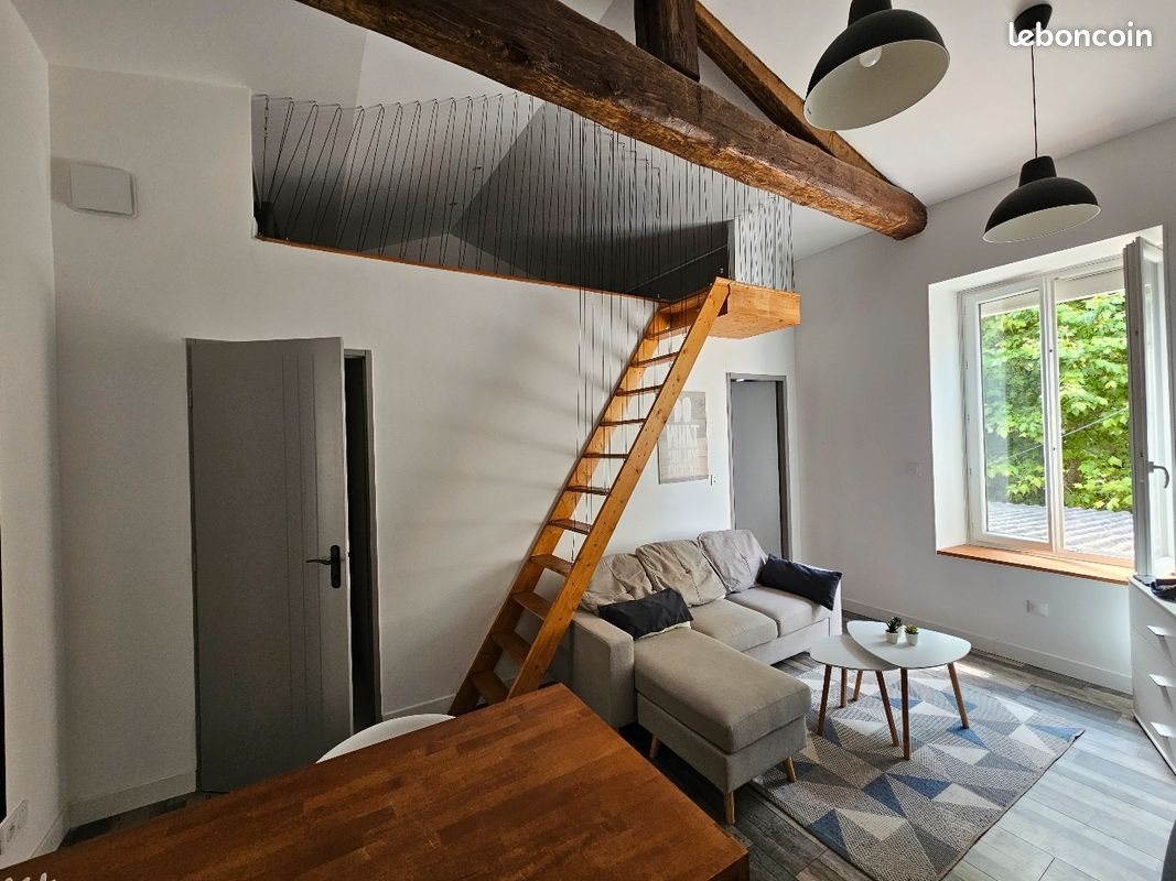 Appartement à louer, 31m², Nîmes