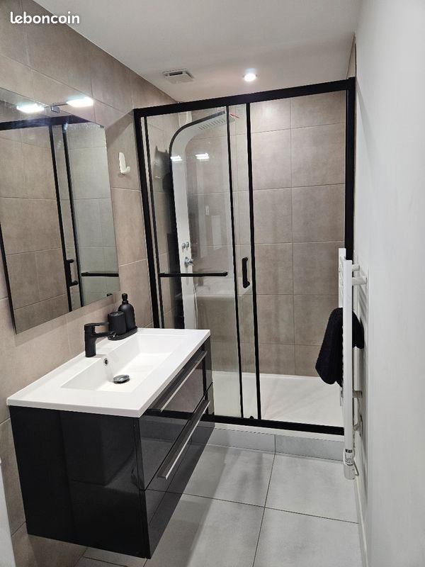 Appartement à louer, 31m², Nîmes