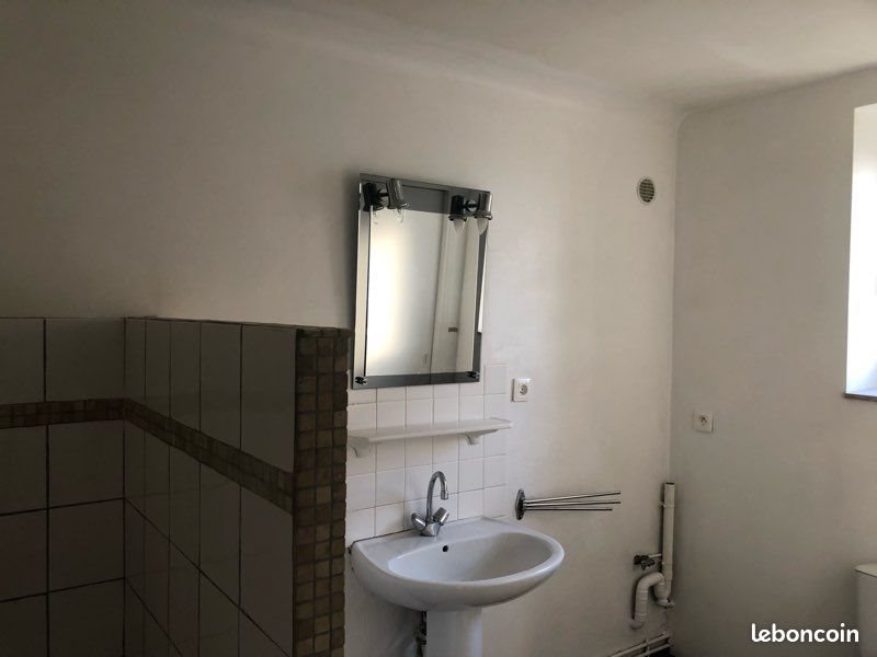 Appartement à louer, 47m², Aubenas
