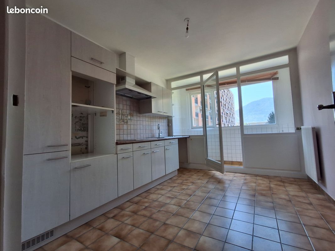 Appartement à louer, 65m², Vizille