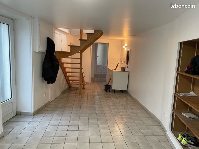 Appartement à louer, 45m², Thénezay