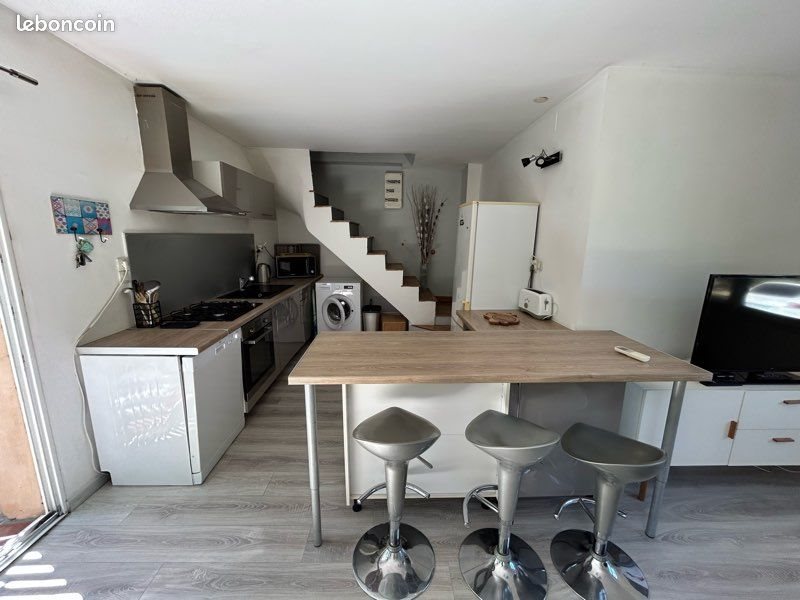 Appartement à louer, 46m², Méounes-lès-Montrieux