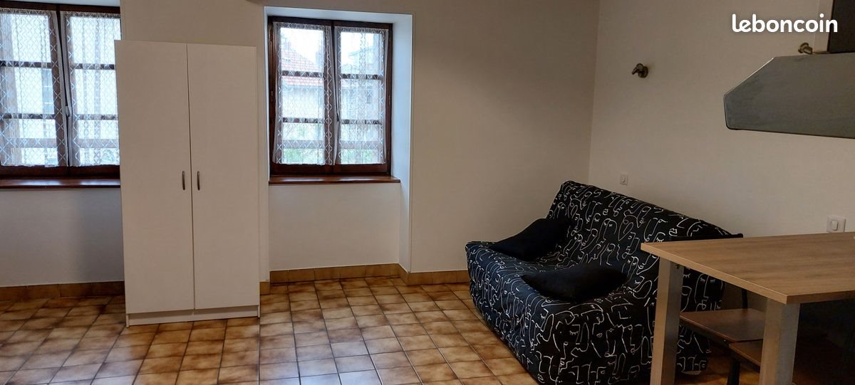 Appartement à louer, 26m², Saint-Flour
