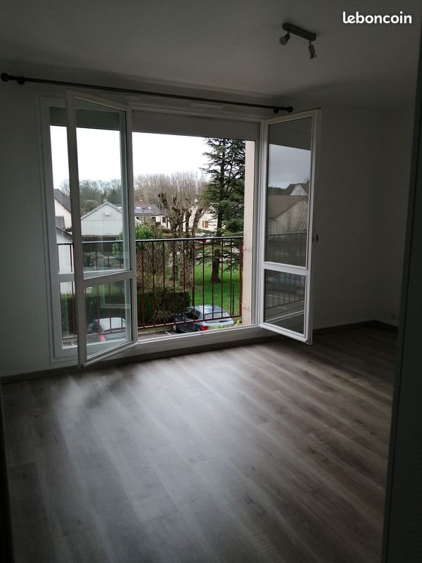 Appartement à louer, 28m², La Chapelle-Saint-Luc