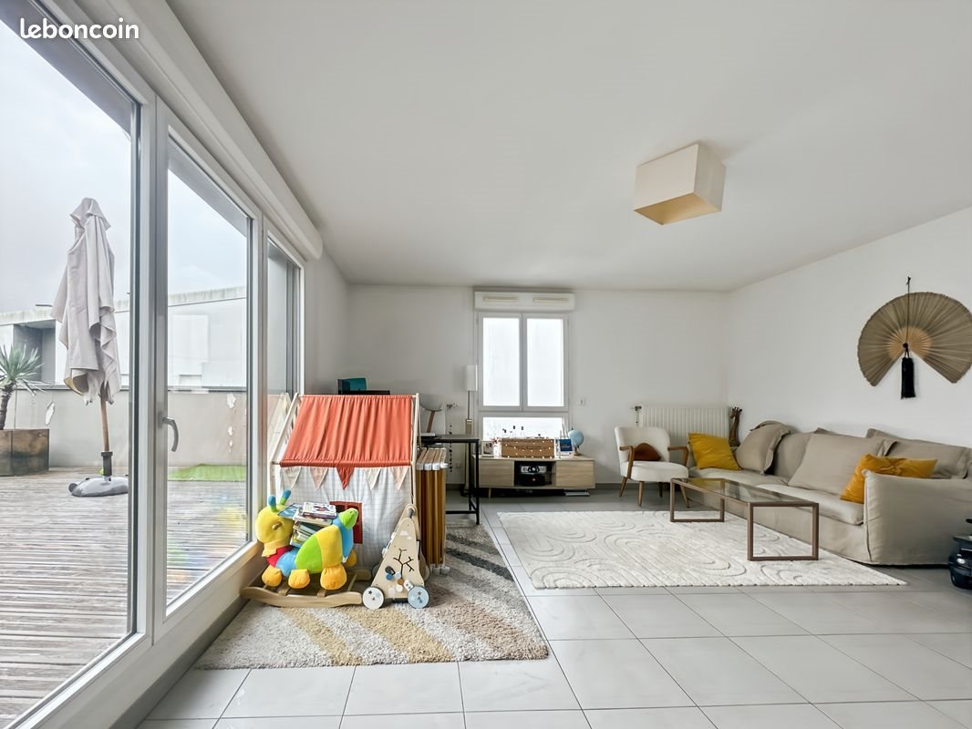 Appartement à louer, 72m², Bordeaux