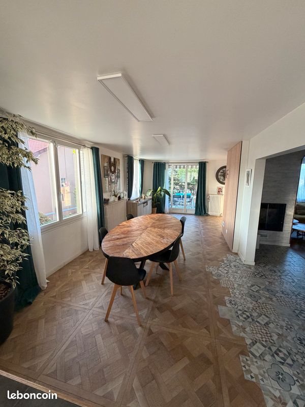 Maison à vendre, 140m², Mandres-les-Roses