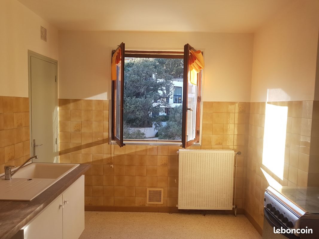 Appartement à louer, 70m², Bastia