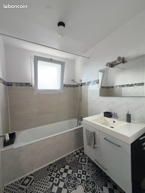 Appartement à louer, 93m², Brive-la-Gaillarde