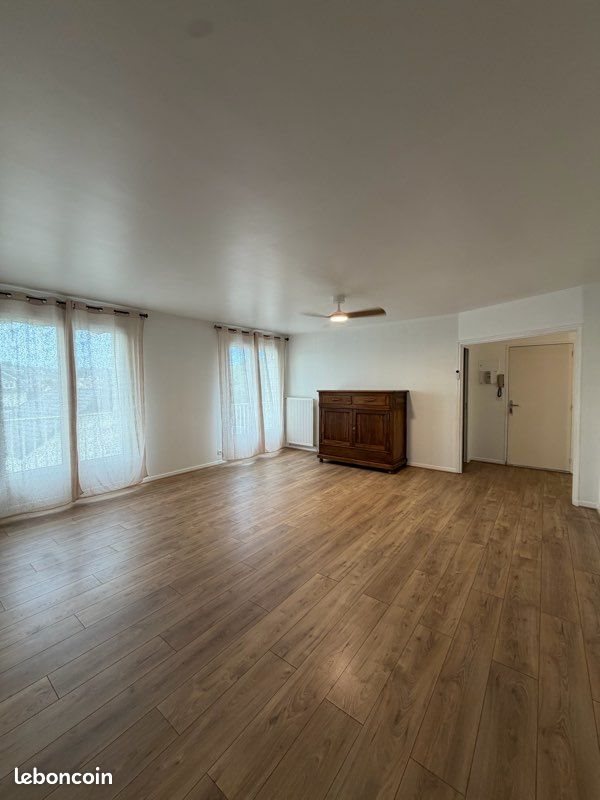 Appartement à louer, 93m², Brive-la-Gaillarde