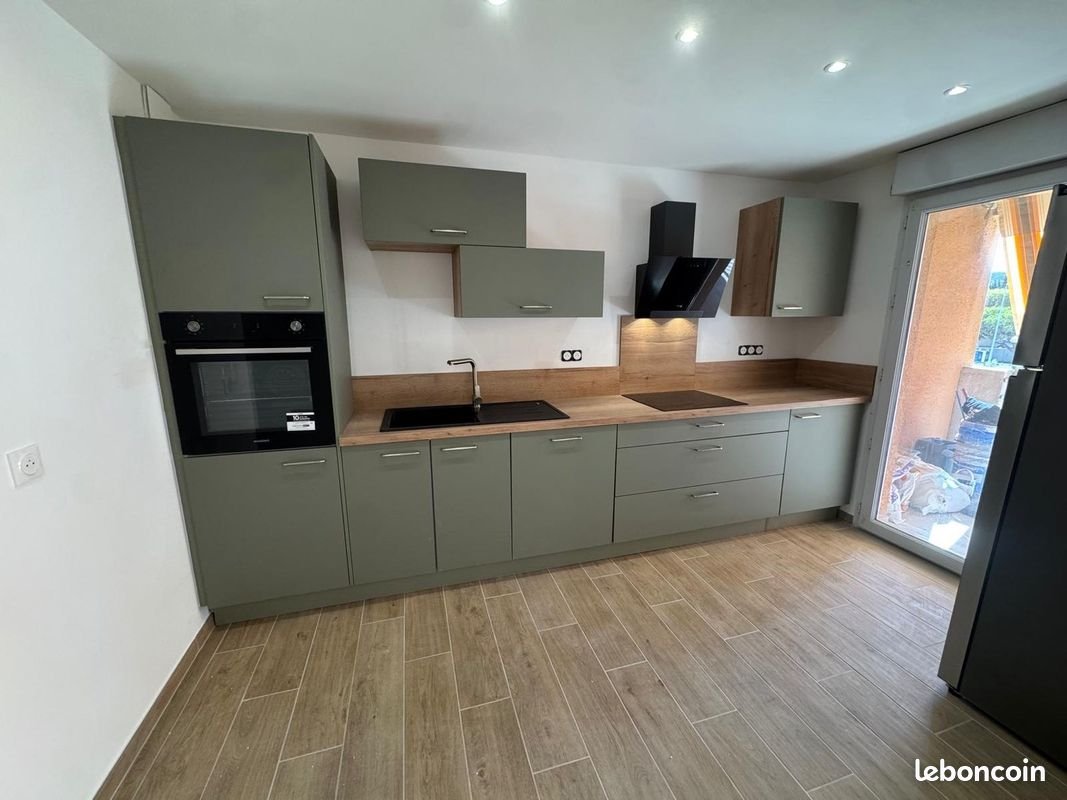 Appartement à louer, 75m², Saint-Chamas