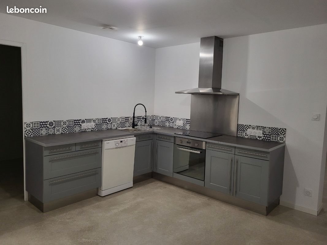 Maison à louer, 80m², Saint-Mexant