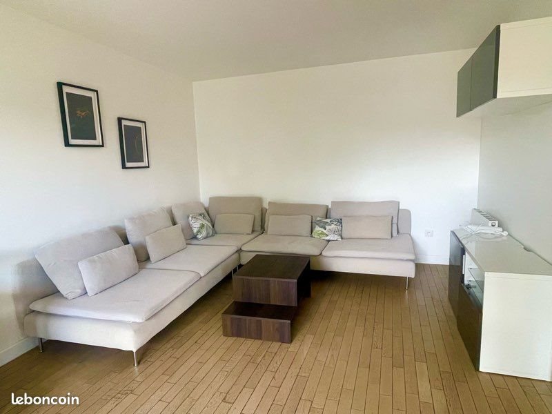Appartement à louer, 65m², Puteaux