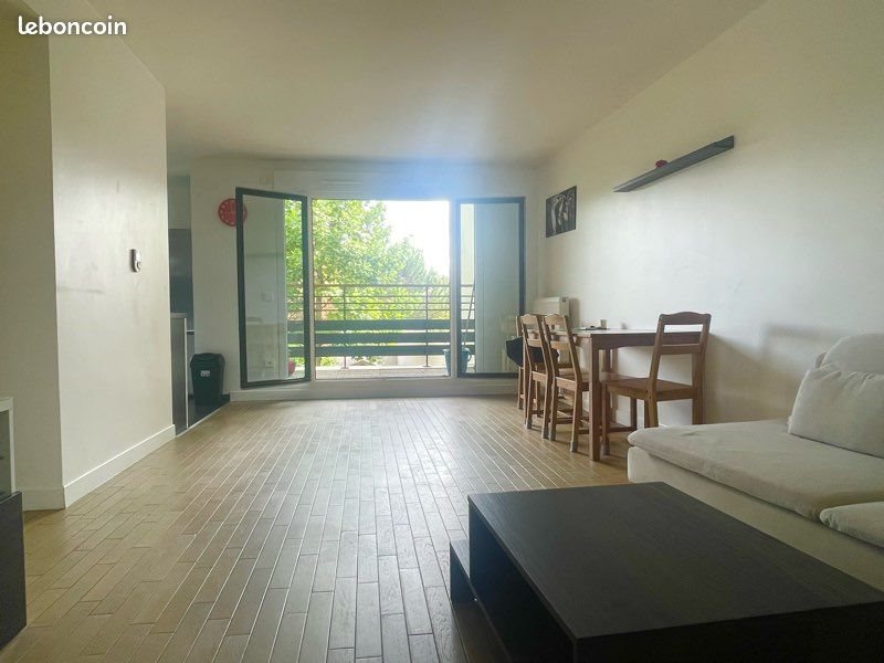 Appartement à louer, 65m², Puteaux