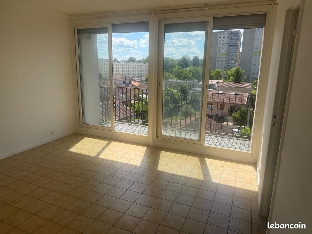Appartement à vendre, 67m², Bron