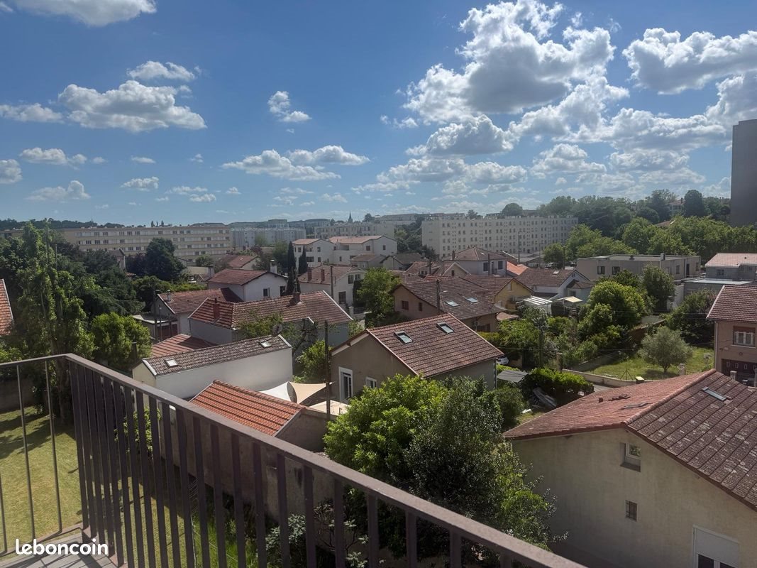 Appartement à vendre, 67m², Bron