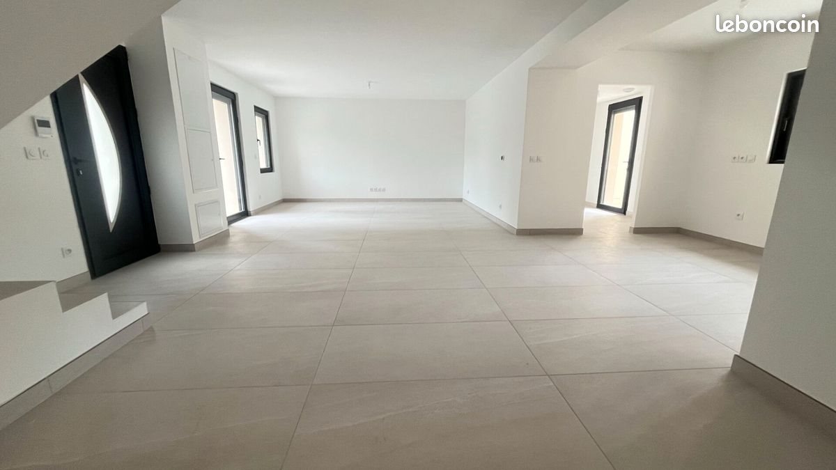 Maison à vendre, 117m², Pont-Evêque