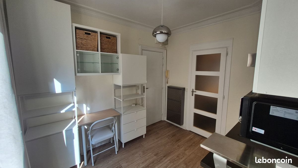 Appartement à louer, 23m², Paris 17ème