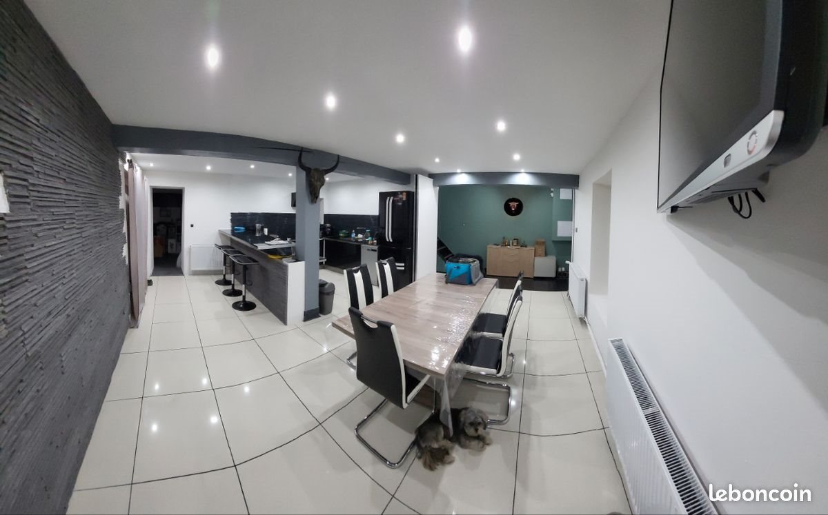 Maison à vendre, 110m², Sainte-Agathe-la-Bouteresse
