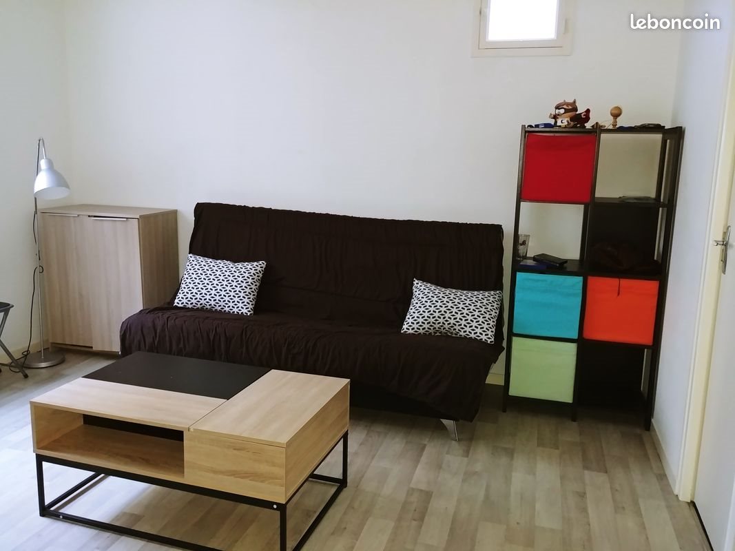 Appartement à louer, 21m², Niort