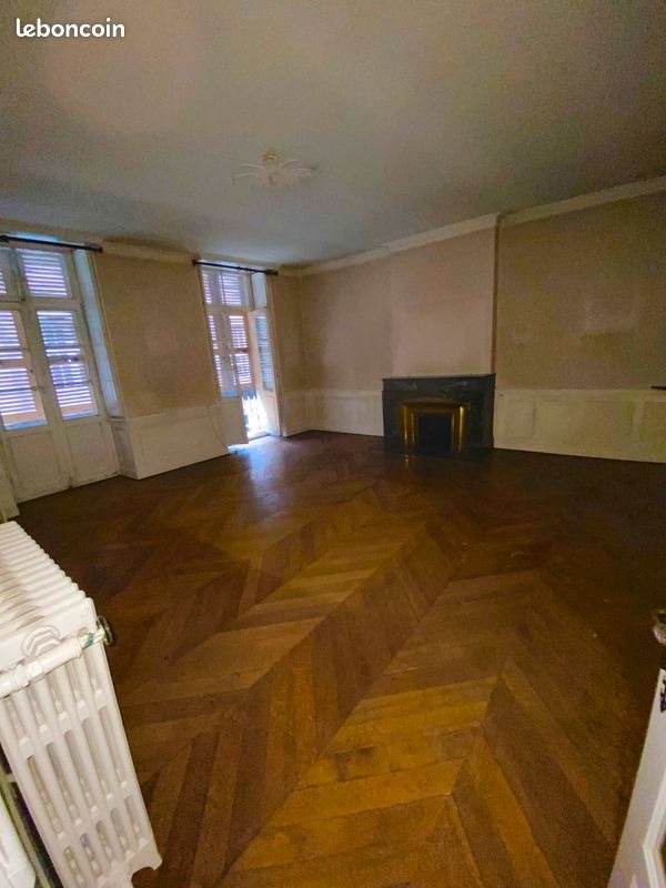 Maison à vendre, 300m², Charolles