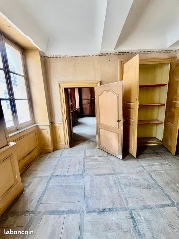 Maison à vendre, 300m², Charolles