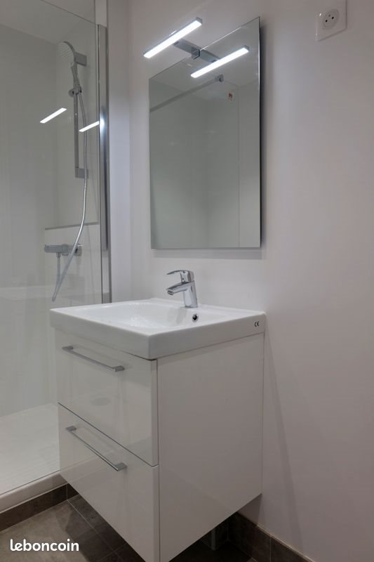 Appartement à louer, 25m², Paris 20ème