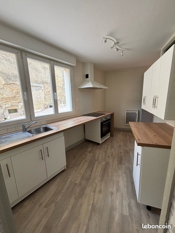 Maison à louer, 75m², Nogent-le-Bernard