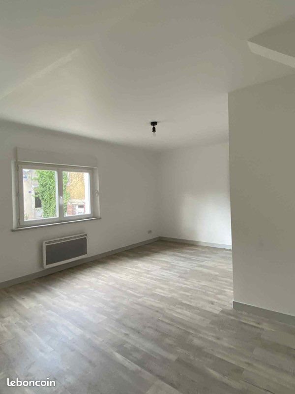 Maison à louer, 75m², Nogent-le-Bernard