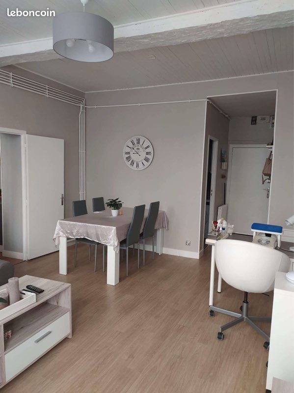 Appartement à louer, 60m², Sedan