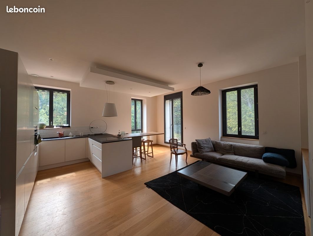 Appartement à louer, 81m², Saint-Didier-au-Mont-d'Or