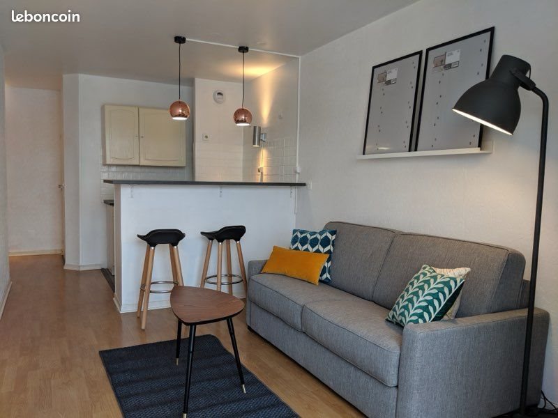 Appartement à louer, 24m², Paris 18ème