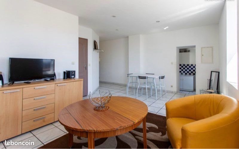 Appartement à louer, 48m², Nîmes