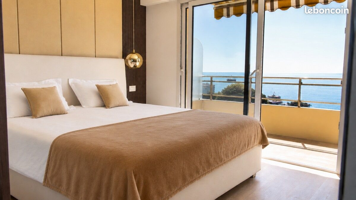 Appartement à louer, 142m², Roquebrune-Cap-Martin