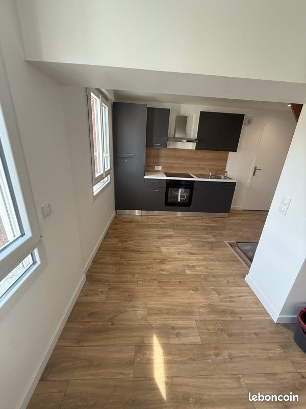 Appartement à louer, 60m², Saint-Léger-du-Bourg-Denis